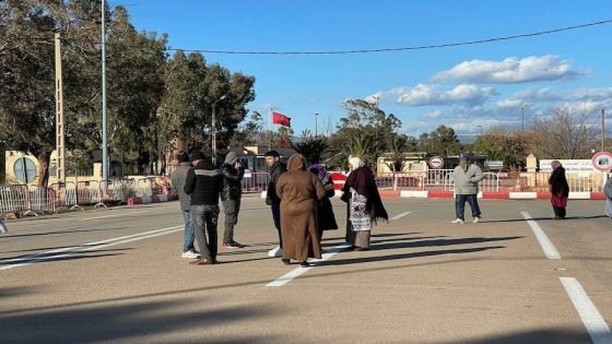 إطلاق سراح 36 مهاجرًا مغربيًا من السجون الجزائرية