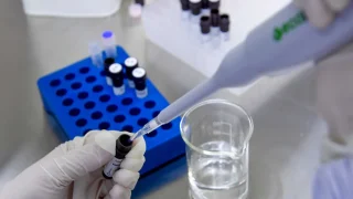 باحثون يطورون علاجا آمنا و غير مسبب للإدمان لتسكين الآلام