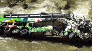 الهند..وفاة 5 أشخاص و إصابة العشرات إثر سقوط حافلة في واد ضيق بولاية غوجارات