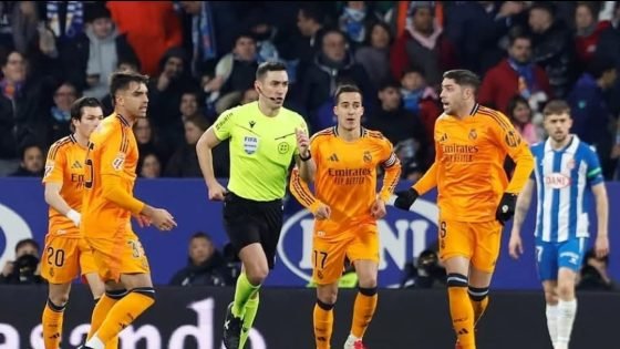 جدل تحكيمي في الليغا مع إيقاف حكم مباراة ريال مدريد وإسبانيول