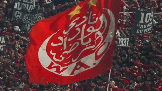 مجسم كأس العالم للأندية يصل المغرب وسط ترقب جماهير الوداد