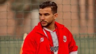 زهير الديب يجدد الولاء للنادي المكناسي حتى 2028