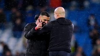 لقطة صلاح و غوارديولا أثارت مواقع التواصل الإجتماعي الإنجليزية