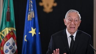 رئيس البرتغال يحل البرلمان ويحدد موعد الانتخابات المبكرة