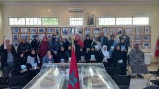 فضاء الذاكرة التاريخية بمكناس يحتضن مائدة مستدبرة تحت شعار”دور المرأة المغربية في ملحمة الاستقلال والتنمية”