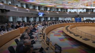 الاتحاد الأوروبي والدول المانحة تعهدوا بـ 5.8 مليار يورو لدعم سوريا