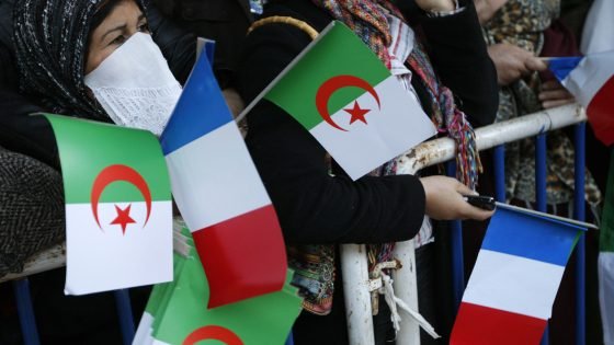 فرنسا تسلم الجزائر قائمة ترحيل 60 جزائريا