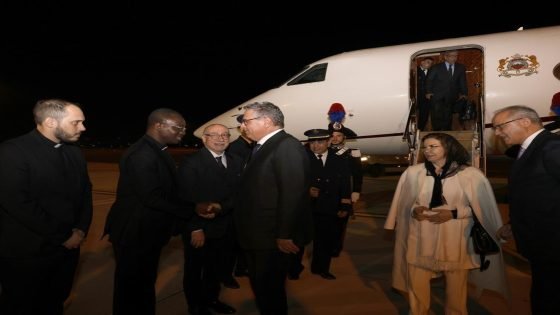 أخنوش يحل بروما لتمثيل جلالة الملك في مراسم جنازة البابا فرانسوا