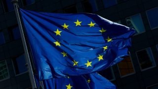 المفوضية الأوروبية تخفض توقعات نمو اقتصاد منطقة اليورو بسبب تداعيات الحرب التجارية الأمريكية