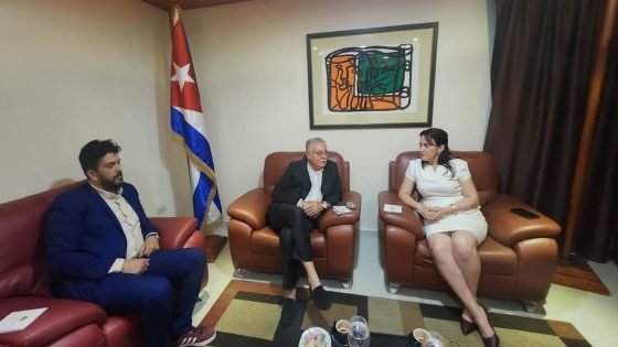 وفد حزب التقدم والاشتراكية يجري لقاءات رفيعة في كوبا في مستهل زيارة رسمية