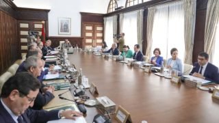 مجلس الحكومة يصادق على مشاريع قوانين تهم قطاع الصحافة والتمويلات الصغيرة ويُوافق على تعيينات جديدة