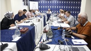 العدالة والتنمية ينتقد الحكومة ويحذر من التراجع الديمقراطي ويجدد رفضه للتطبيع