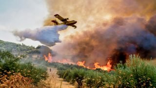 المغرب يرسل طائرتي إطفاء لدعم البرتغال في اخماد الحرائق المدمرة