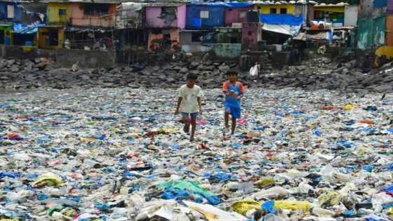 التلوث البلاستيكي يكلف العالم 1.5 تريليون دولار سنويا