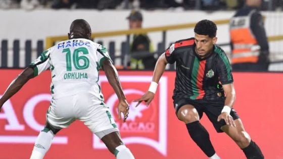 التعادل السلبي يحسم قمة الرجاء والجيش الملكي في الجولة الثانية من البطولة الوطنية