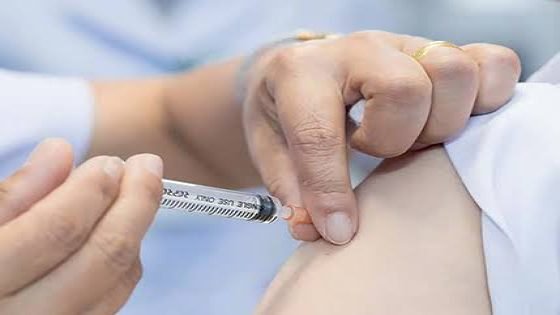 وزارة الصحة تعمل على إدارج التلقيح في الصيدليات