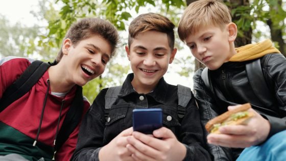 الدنمارك تعتزم حظر وسائل التواصل الاجتماعي على الأطفال