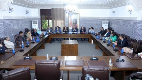 الفريق النيابي للبام يدعو إلى إنهاء العمل بالتوقيت الصيفي الدائم