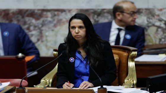 مغربية تنحدر من الجنوب الشرقي ضمن التشكيلة الوزارية في الحكومة الفرنسية الجديدة