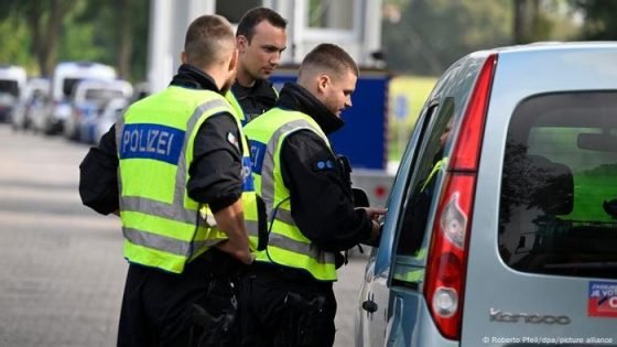 هولندا تشدد قانون اللجوء وتجرّم الإقامة غير النظامية وسط مخاوف المهاجرين المغاربة