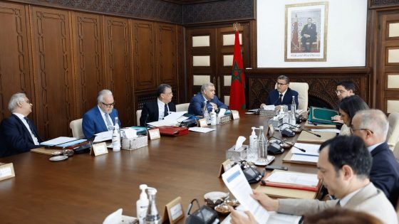 الحكومة ترفع الحد الأدنى للأجور بالمغرب بنسبة 5% ابتداء من 2026