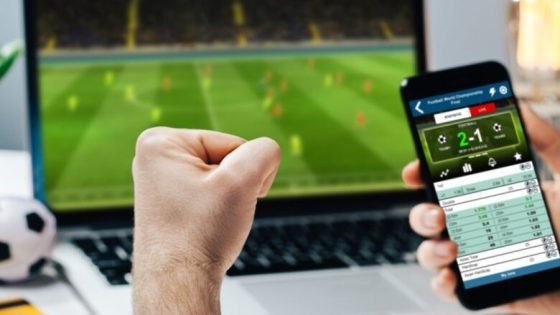 شركات الاتصالات المغربية تواجه القضاء وترفض حجب منصات الرهان الرقمية