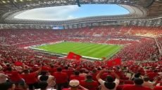 من إيبولا إلى الملاعب المضيئة… المغرب كما رصدته “الغارديان”