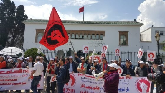 النقابة الوطنية لأساتذة التعليم الابتدائي تحذر من تدهور أوضاع أساتذة الابتدائي